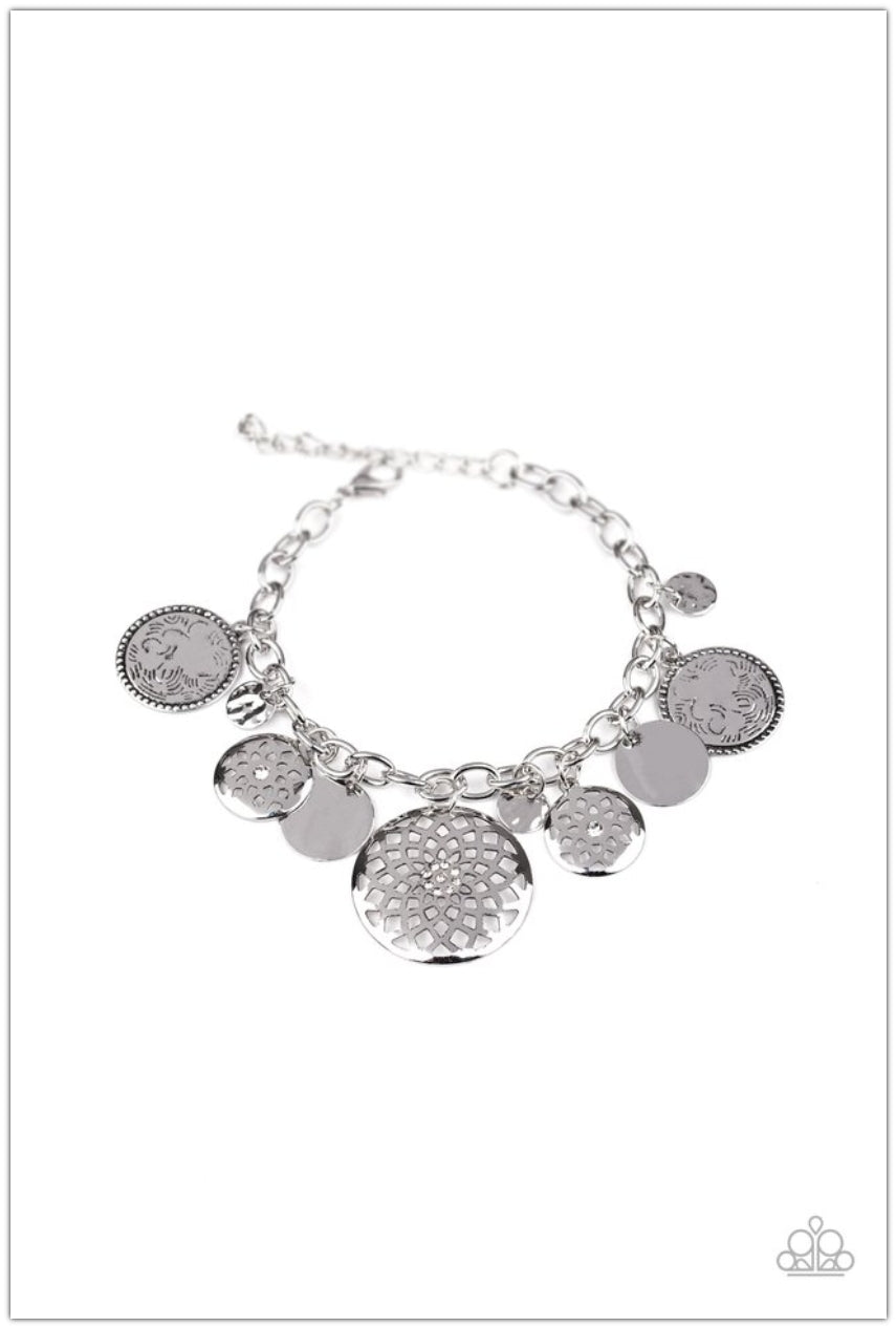 Trinket Tranquility - White