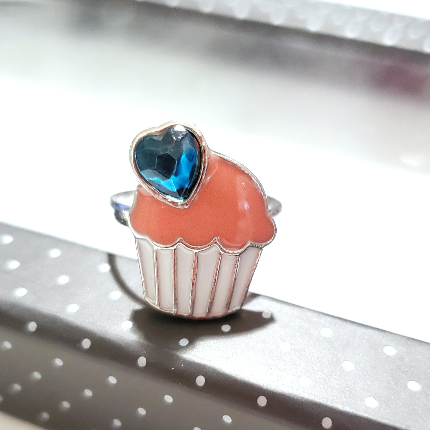 Starlet Shimmer - Cupcake - Ring