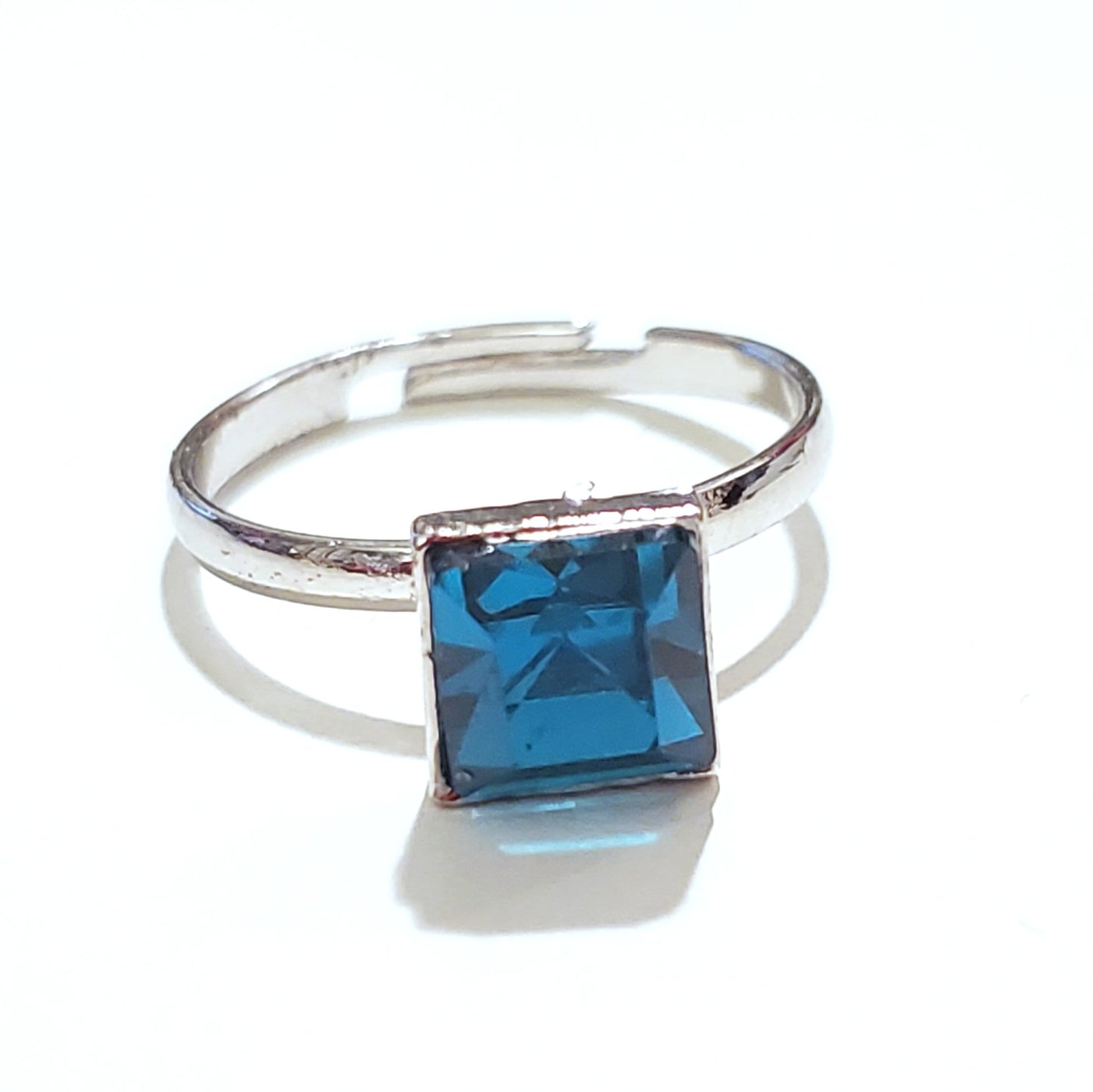 Starlet Shimmer - square cut - Ring