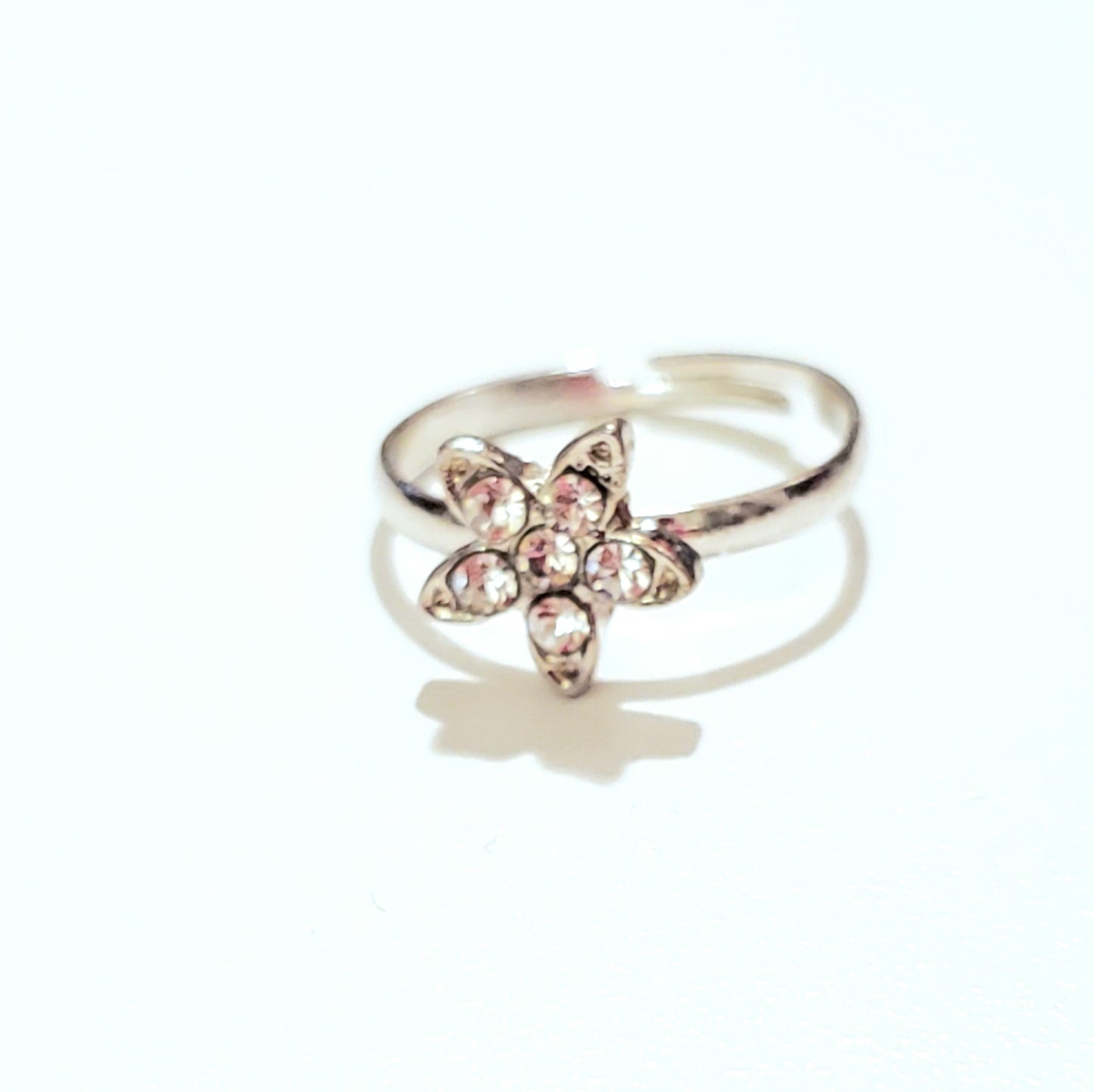 Starlet Shimmer - Star Flower - Ring